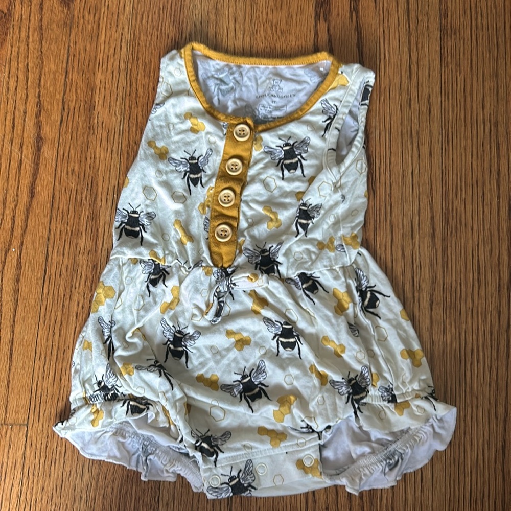 Little Snuggles bee romper, 2t, EUC